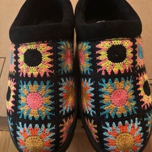 BAMBOO Colorful Embroidered Mules